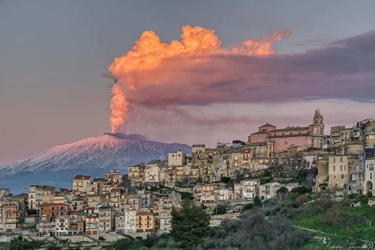 Катания Сицилия вулкан Этна
