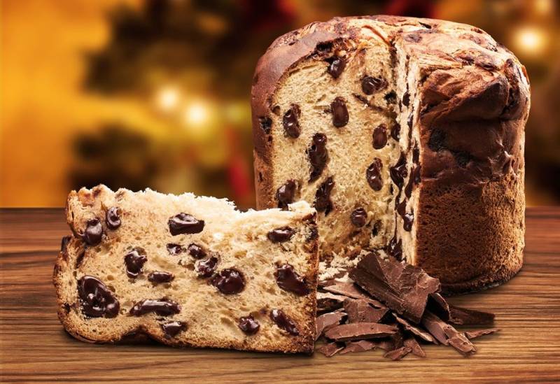 Panettone with Icing