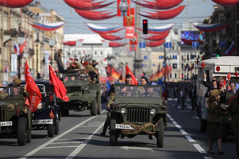 Парад Победы в Санкт-Петербуге 9 мая 2024 года: во сколько начинается, что покажут, сколько техники пойдет