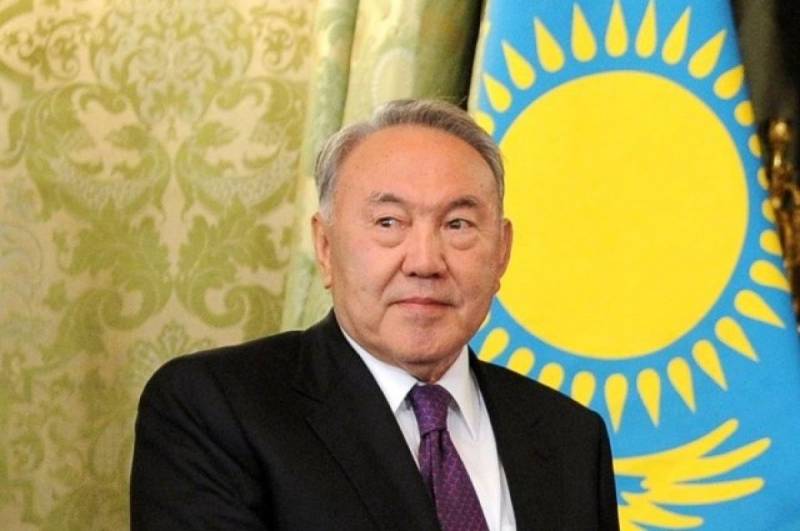 Нурсултан Назарбаев признался, почему не признал Крым территорией России