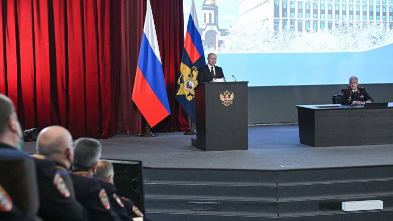 Выступление Путина на расширенном заседании коллегии МВД в феврале 2022 года.jpg