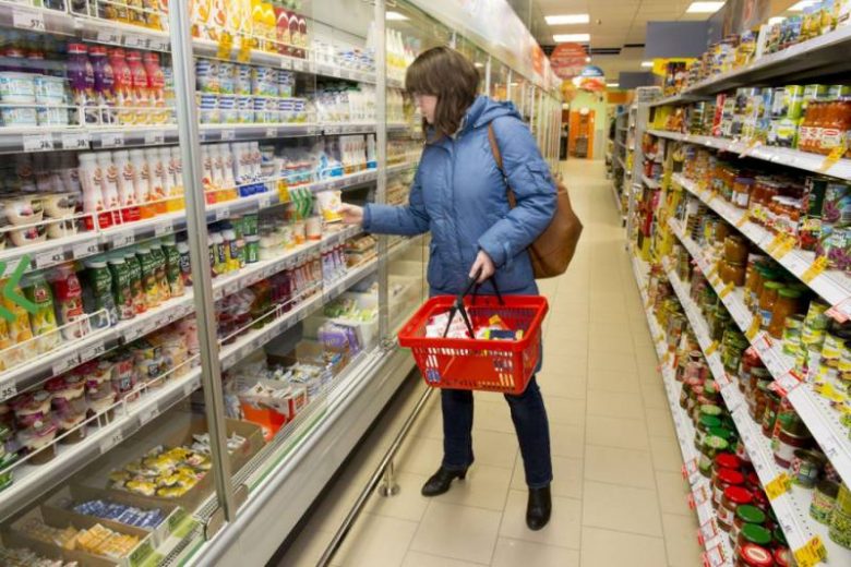 Стоит ли россиянам беспокоиться, что в магазинах не хватит продуктов.jpg