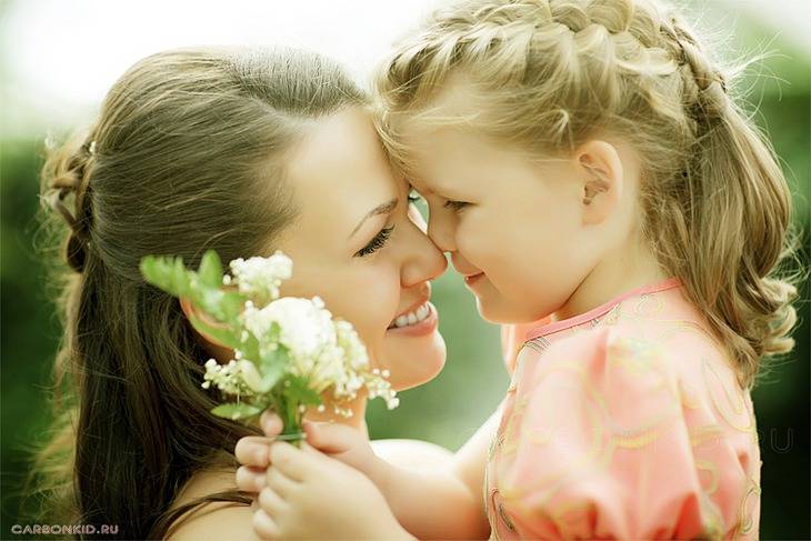 Не забудьте поздравить: когда отмечается Международный день матери в 2024 году
