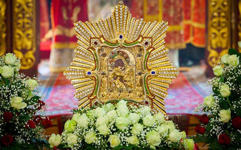 Праздник Почаевской иконы Божией Матери: история и поздравления