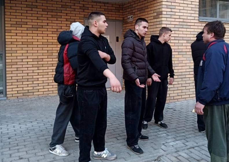 В Подмосковье подростки организовали братковскую группировку, как в 90-х