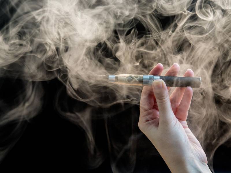 Минздрав РФ планирует запретить ароматизированные жидкости для электронных сигарет