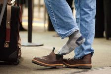 Сейчас так делает 50% россиян, а в СССР это называли стриптизом: Какая привычка считалась позором