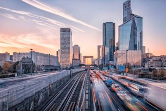 Как совместить переезд и инвестиции